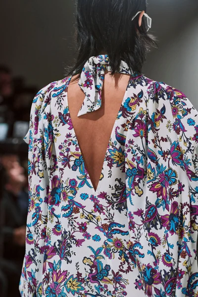 Look 95